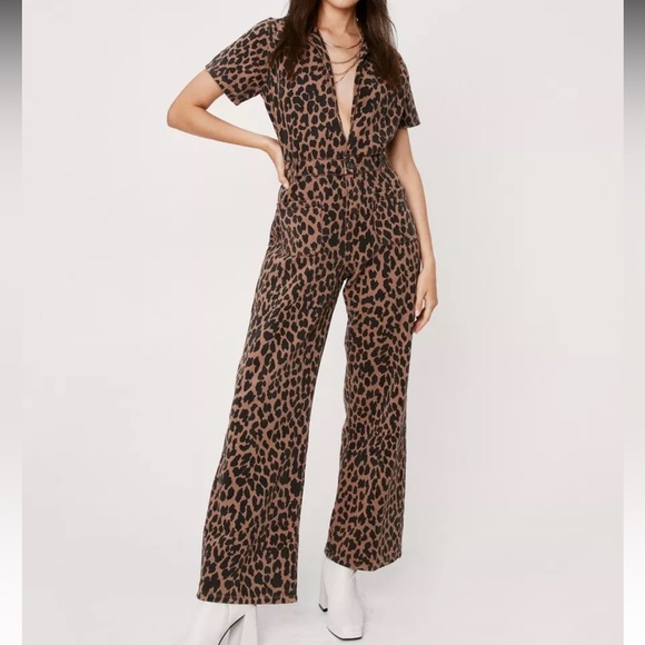 Nasty Gal insane denim jumpsuit - Picture 1 of 9